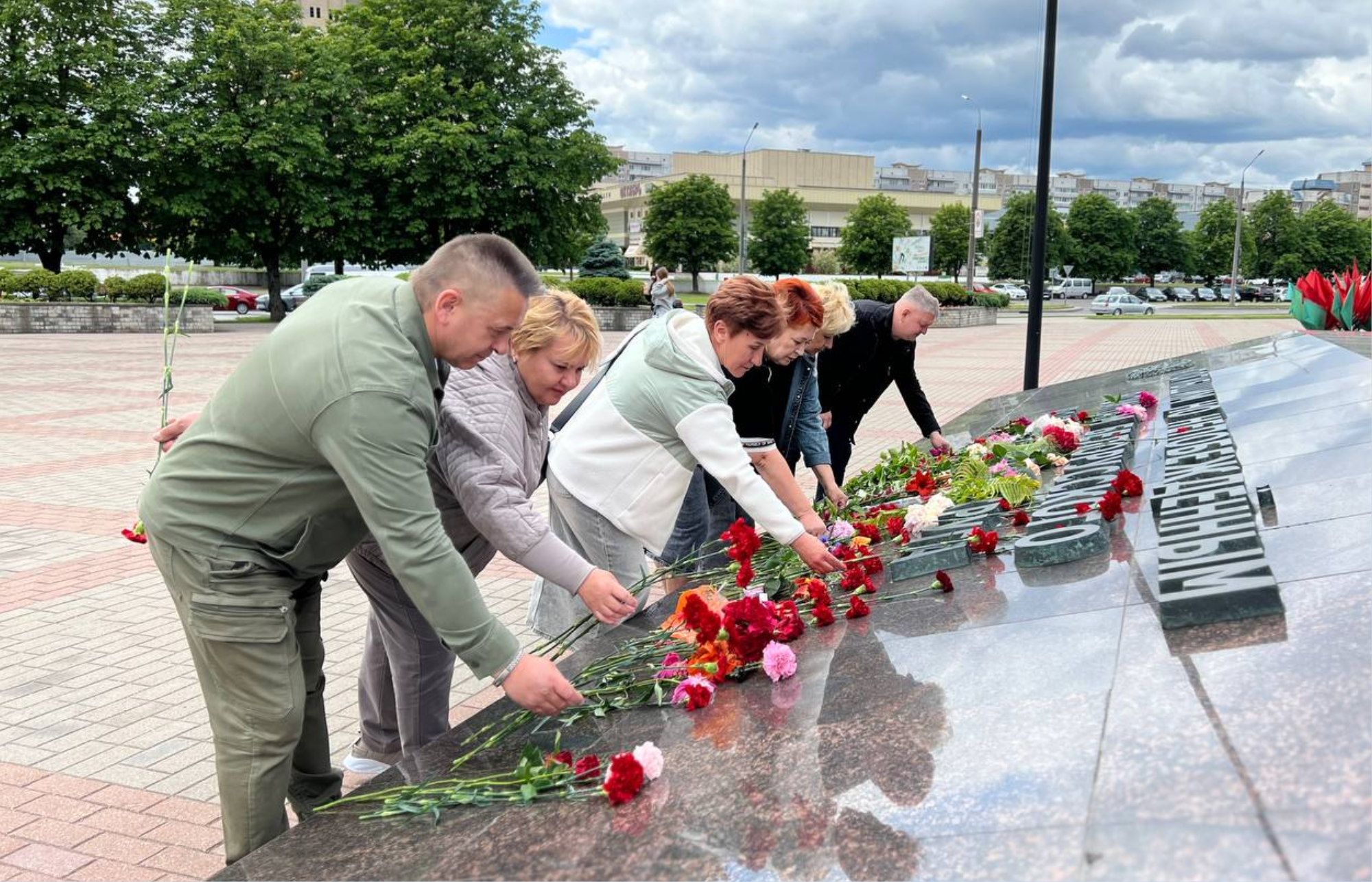 Коллектив Гродненской областной филармонии принял участие в районной акции «Приди и поклонись»